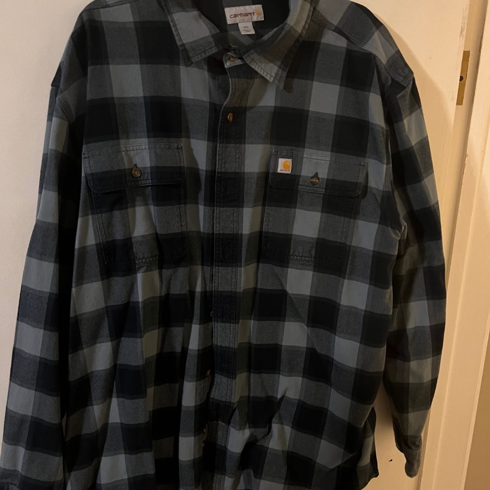 Men’s Flannel Button up